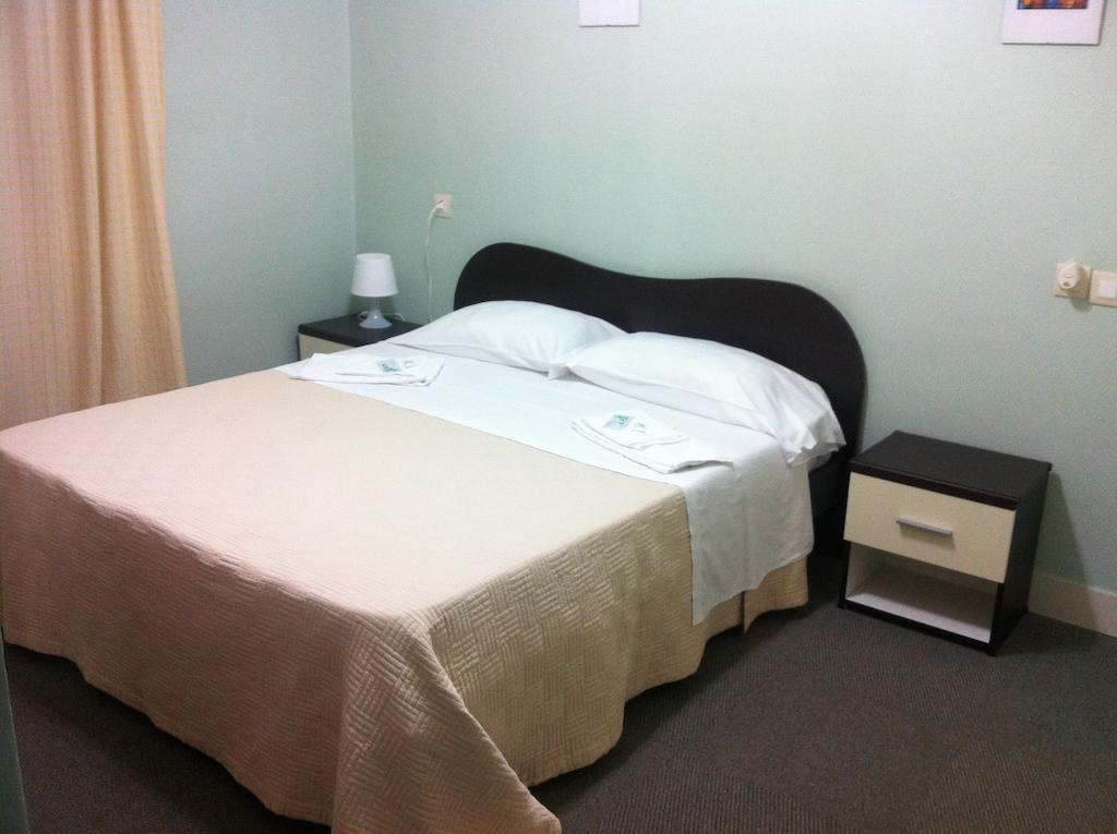 Salva Gente Hotel ซานเตอูเฟเมีย ลาเมเซีย ห้อง รูปภาพ